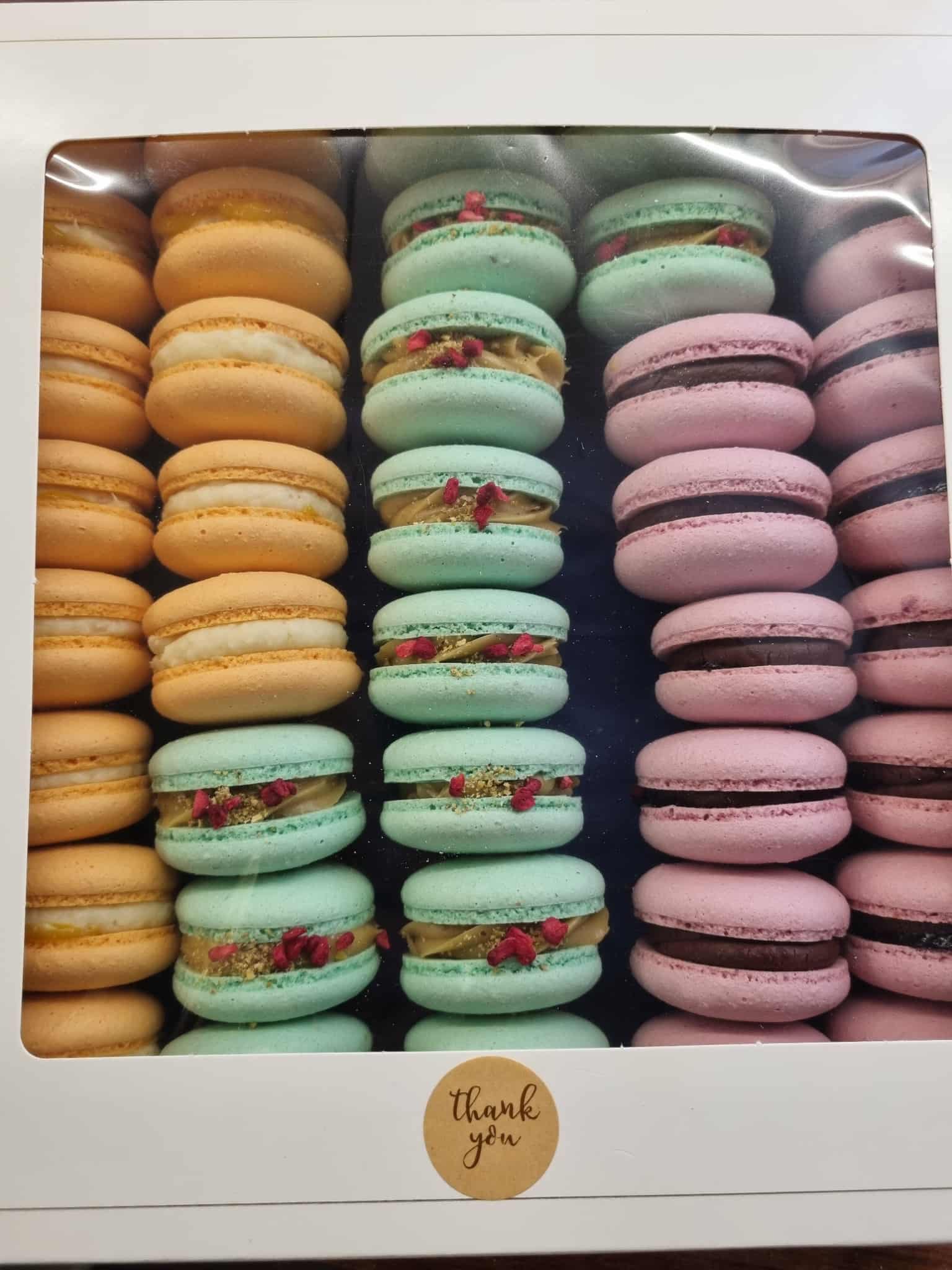 Pitypang Macaron dobozba rendezett válogatás